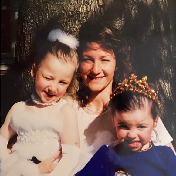 Meet your Posher, Dawn - Picture 8 of 9